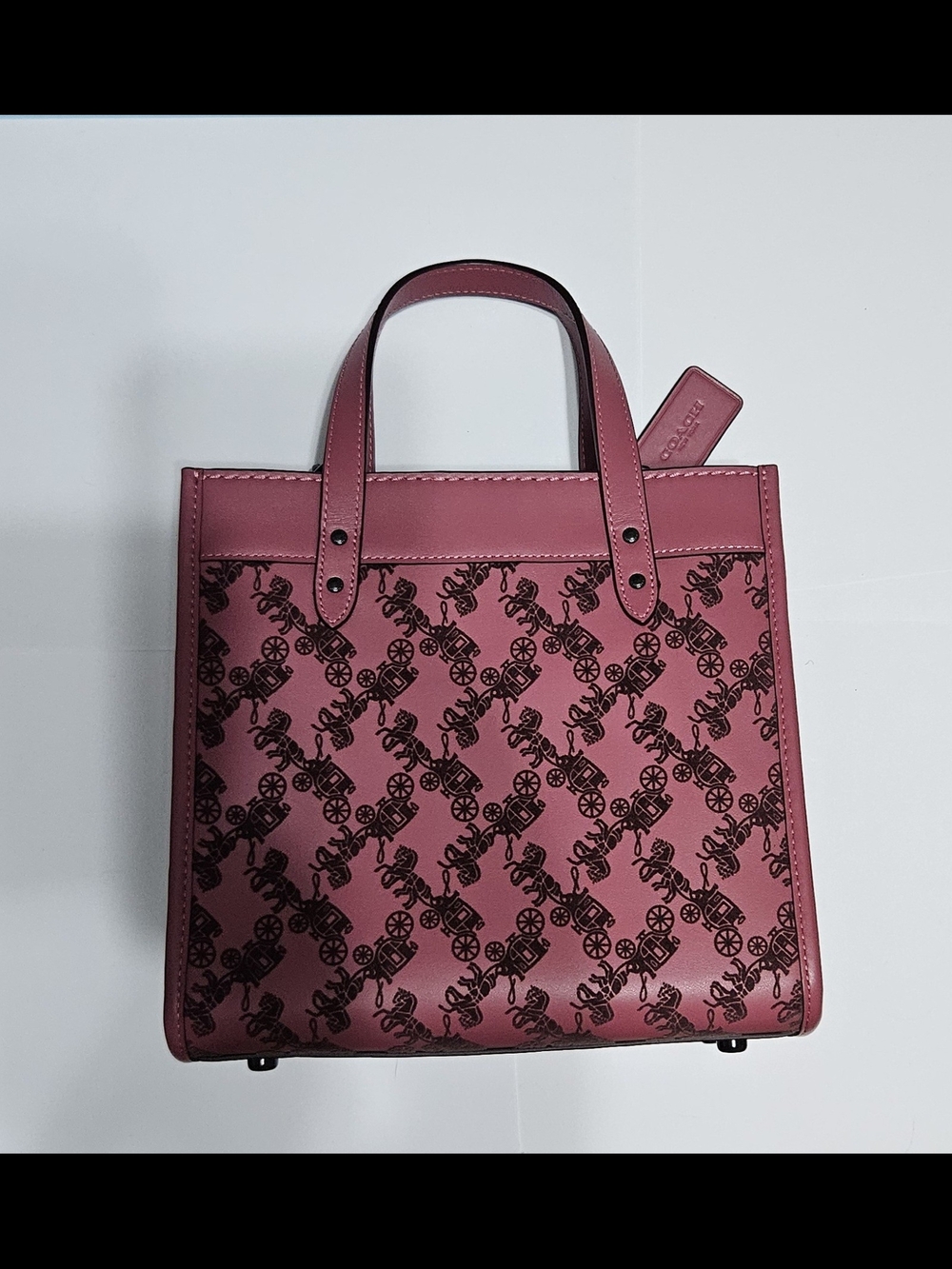 Coach Field Tote Bag 22 With Velvet Horse And Carriage in Rouge CD750 - Picture 2 of 16